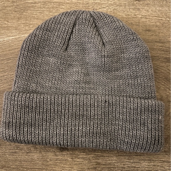 The Frena Thick Knit Cuff Beanie- Coal - Picture 2 of 2